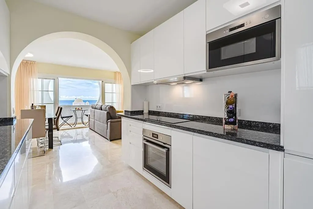 Villa Large House With Garden And Direct Access To The Pool Callao Salvaje Spagna