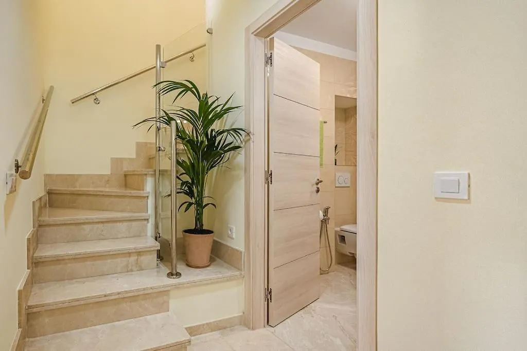 Large House With Garden And Direct Access To The Pool Villa Callao Salvaje